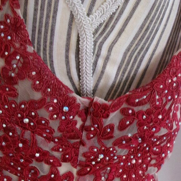 Jodi Kristoper 2 Piece Cropped Skirt Set Cranberry Red Sparkly Formal  11 / M - Picture 8 of 15